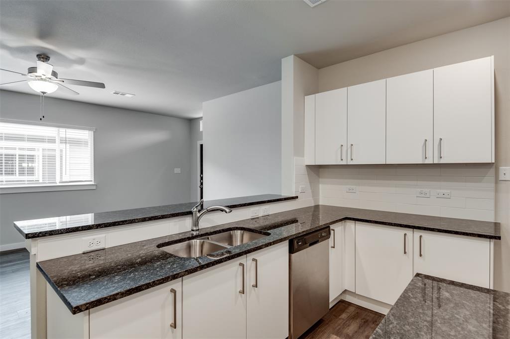 HERITAGE HILLS ESTS - Residential Lease
