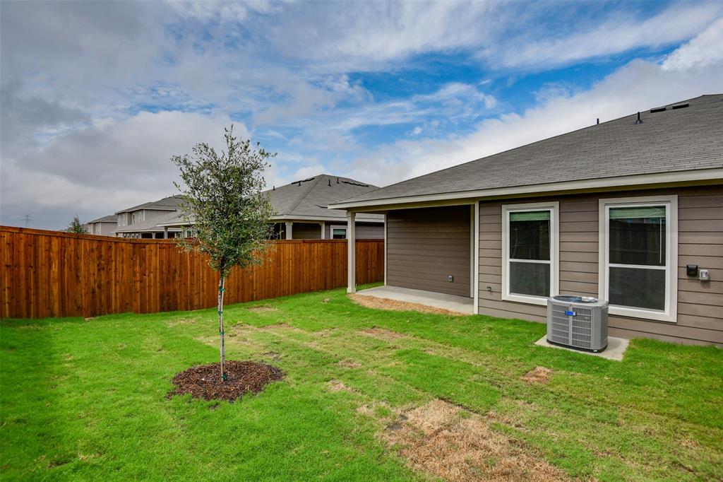 HERITAGE HILLS ESTS - Residential Lease