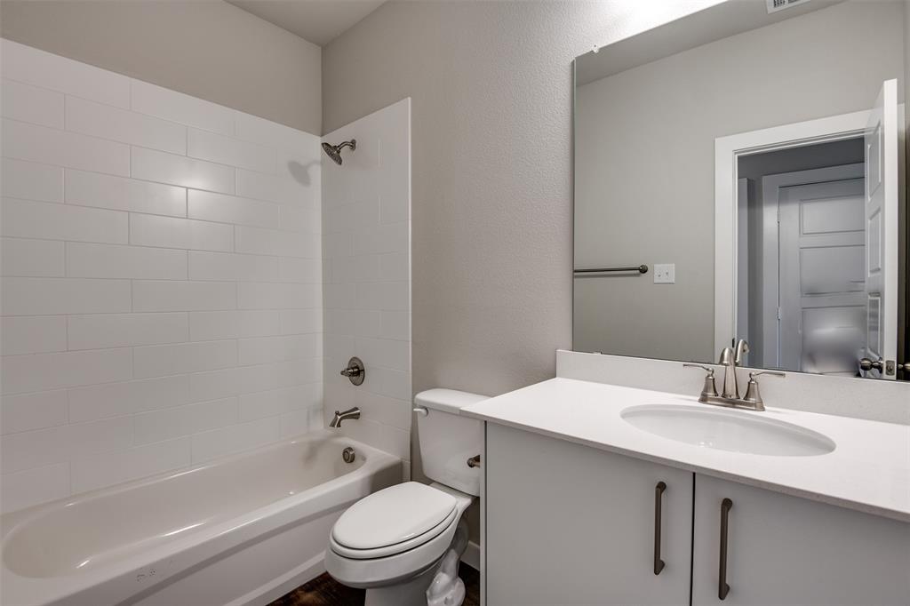 HERITAGE HILLS ESTS - Residential Lease