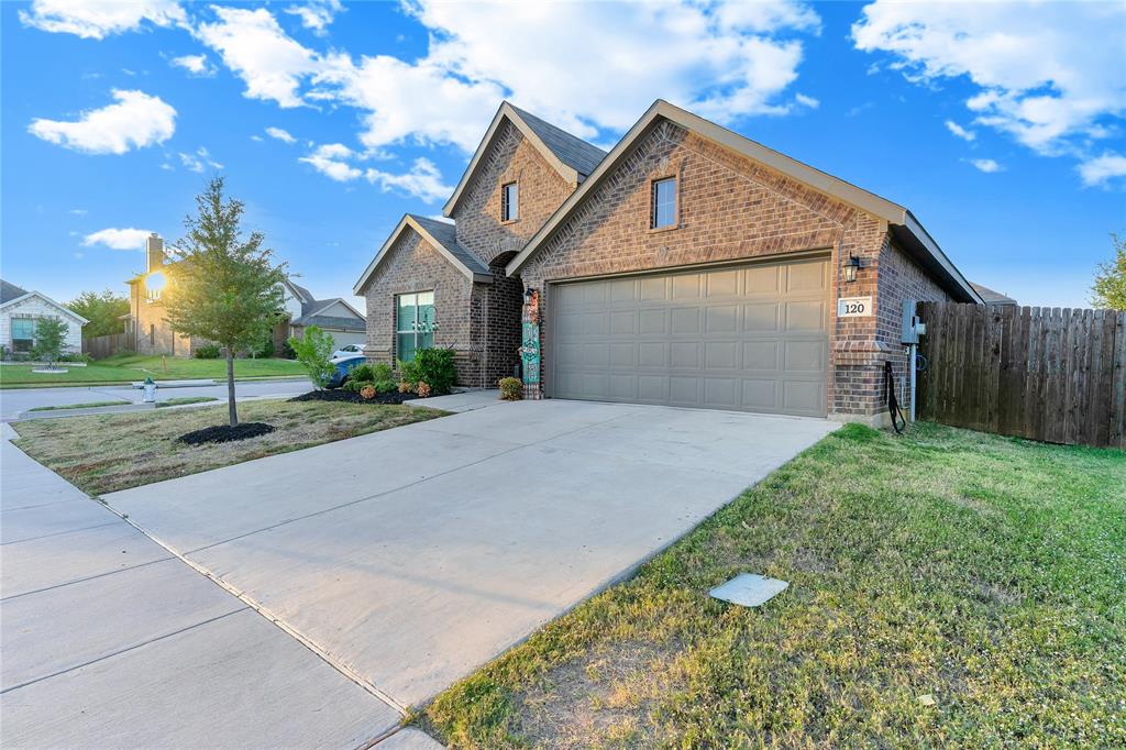 Bristol Oaks - Residential