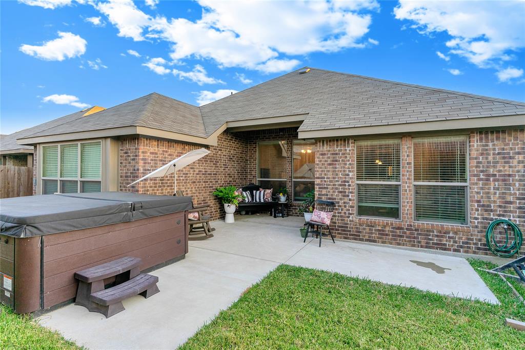 Bristol Oaks - Residential