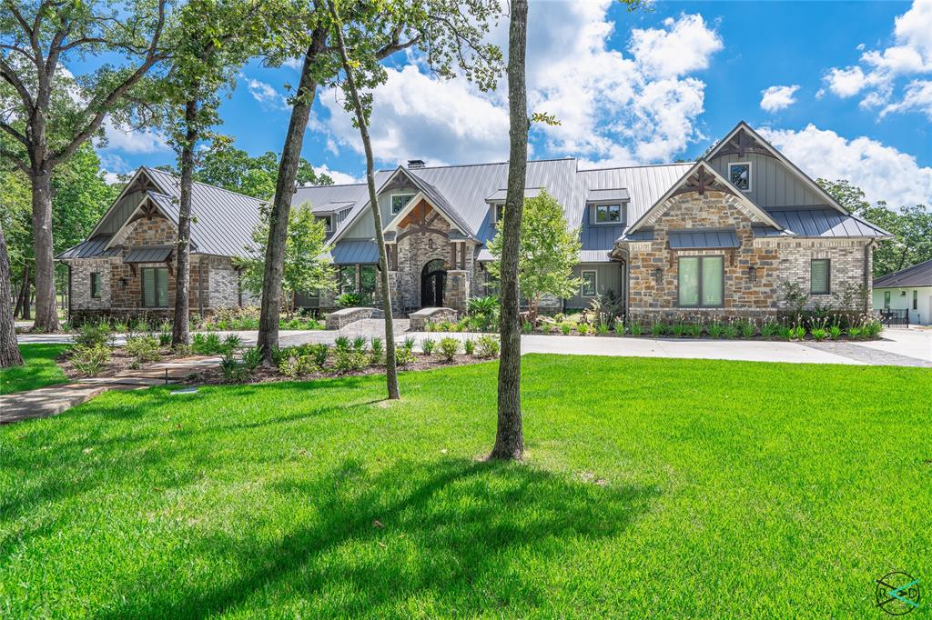 Pinnacle Club - Residential