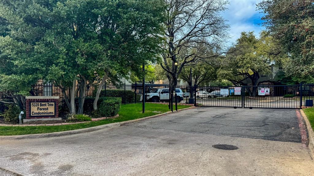 Bent Tree Forest Drive Condos - Residential