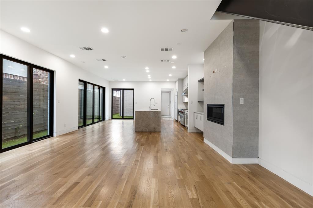 Wesley Flace Add - Residential