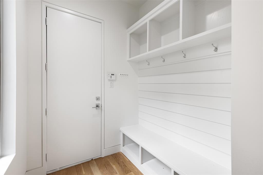 Wesley Flace Add - Residential