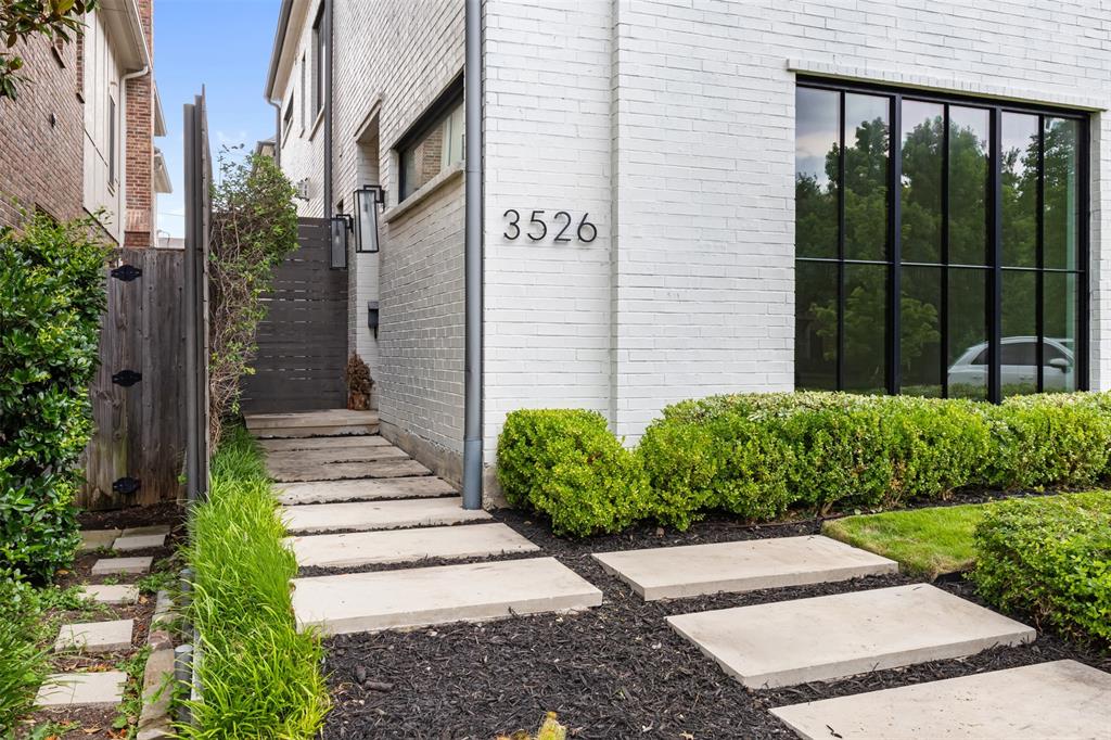 Wesley Flace Add - Residential