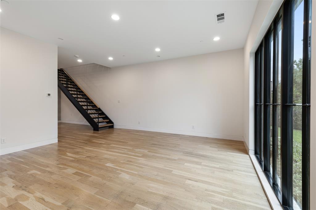 Wesley Flace Add - Residential