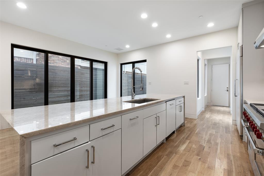Wesley Flace Add - Residential