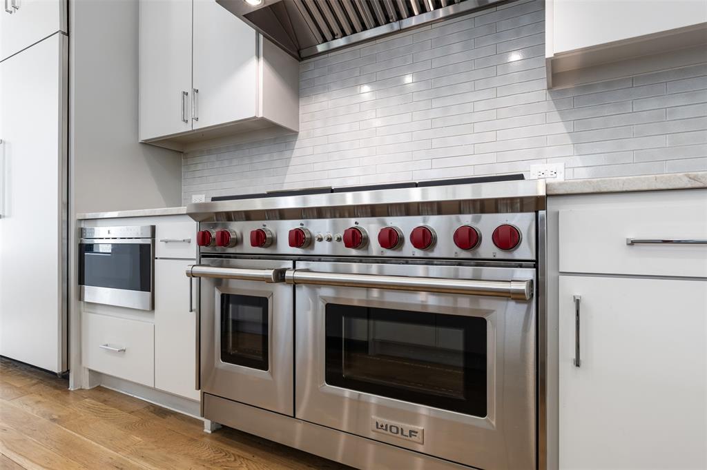 Wesley Flace Add - Residential
