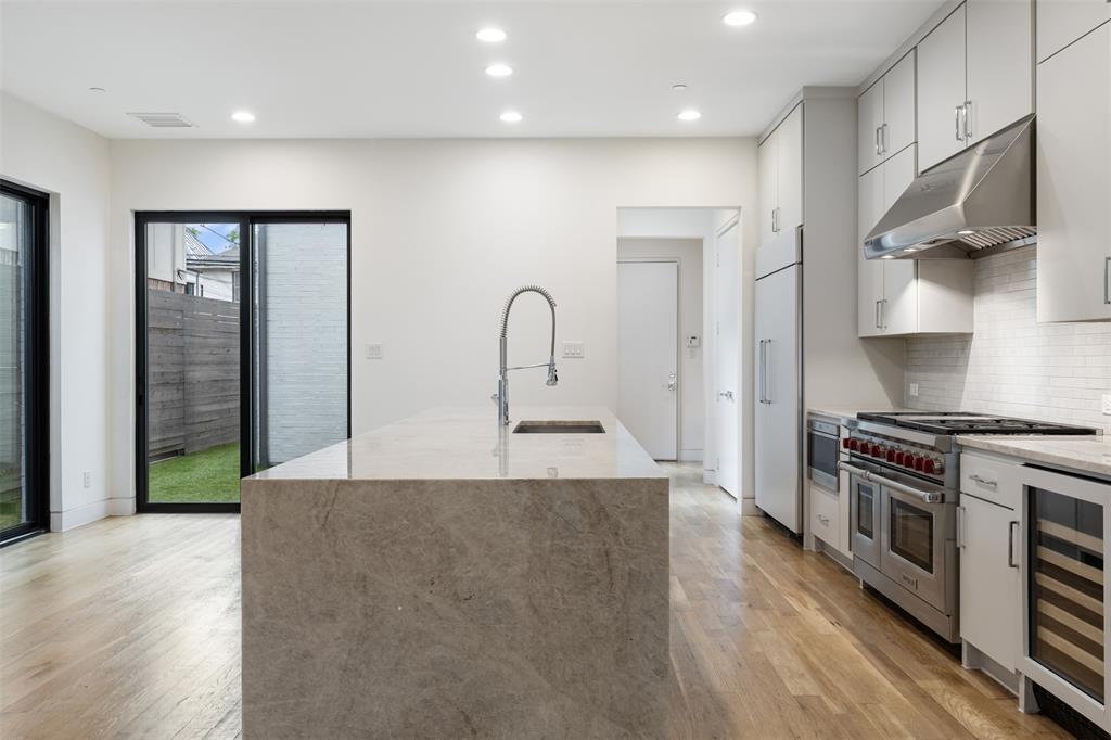 Wesley Flace Add - Residential