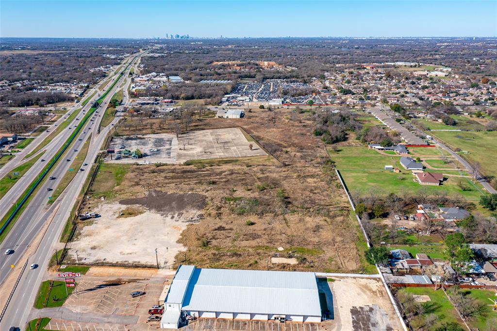 Dallas - Land