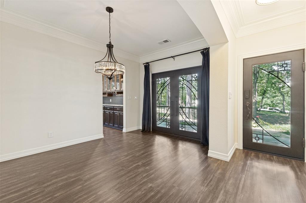 Emerald Sound At Lake Lewisvil - Residential