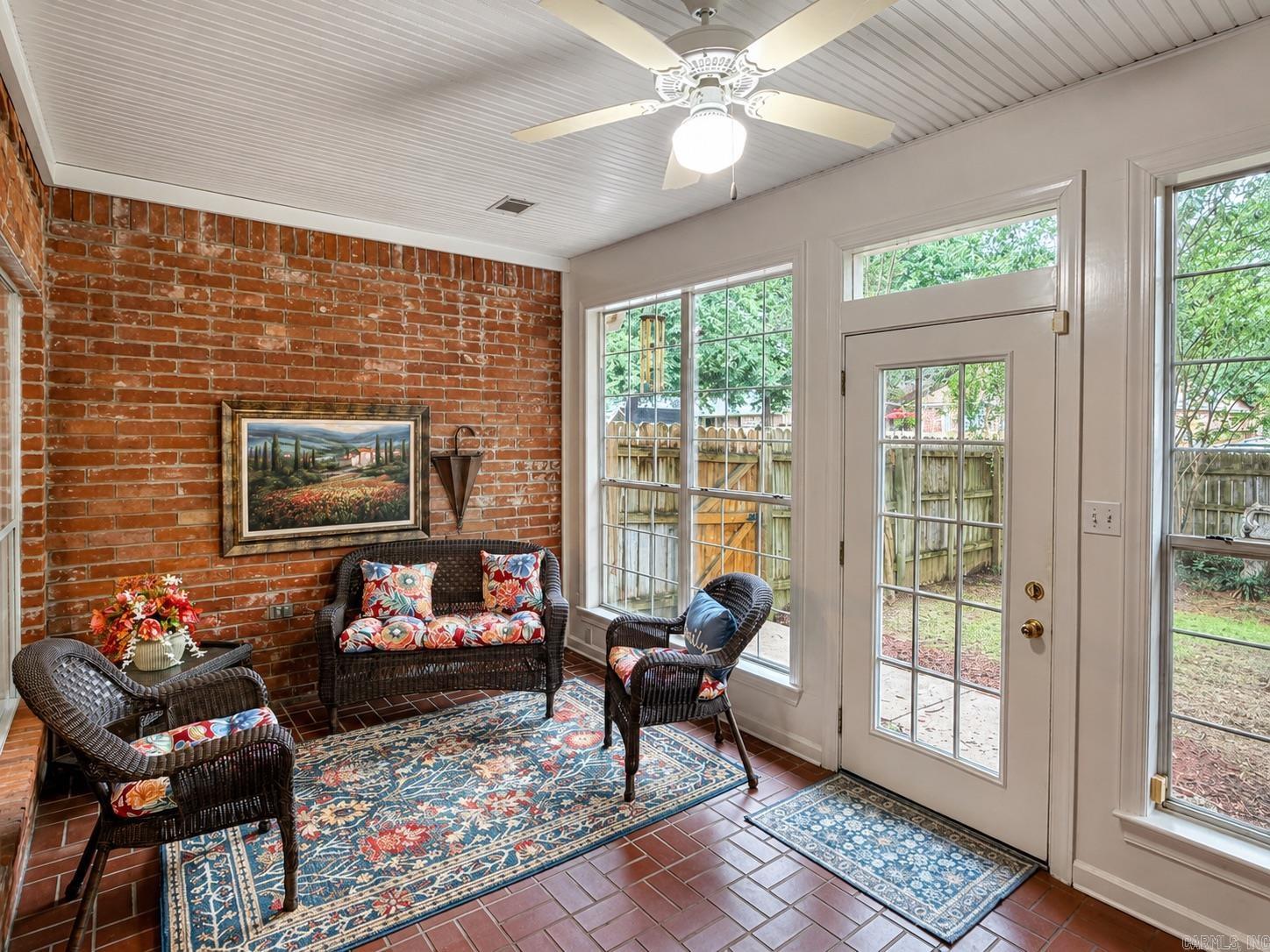 COUNTRY CLUB OF ARK THE - Residential