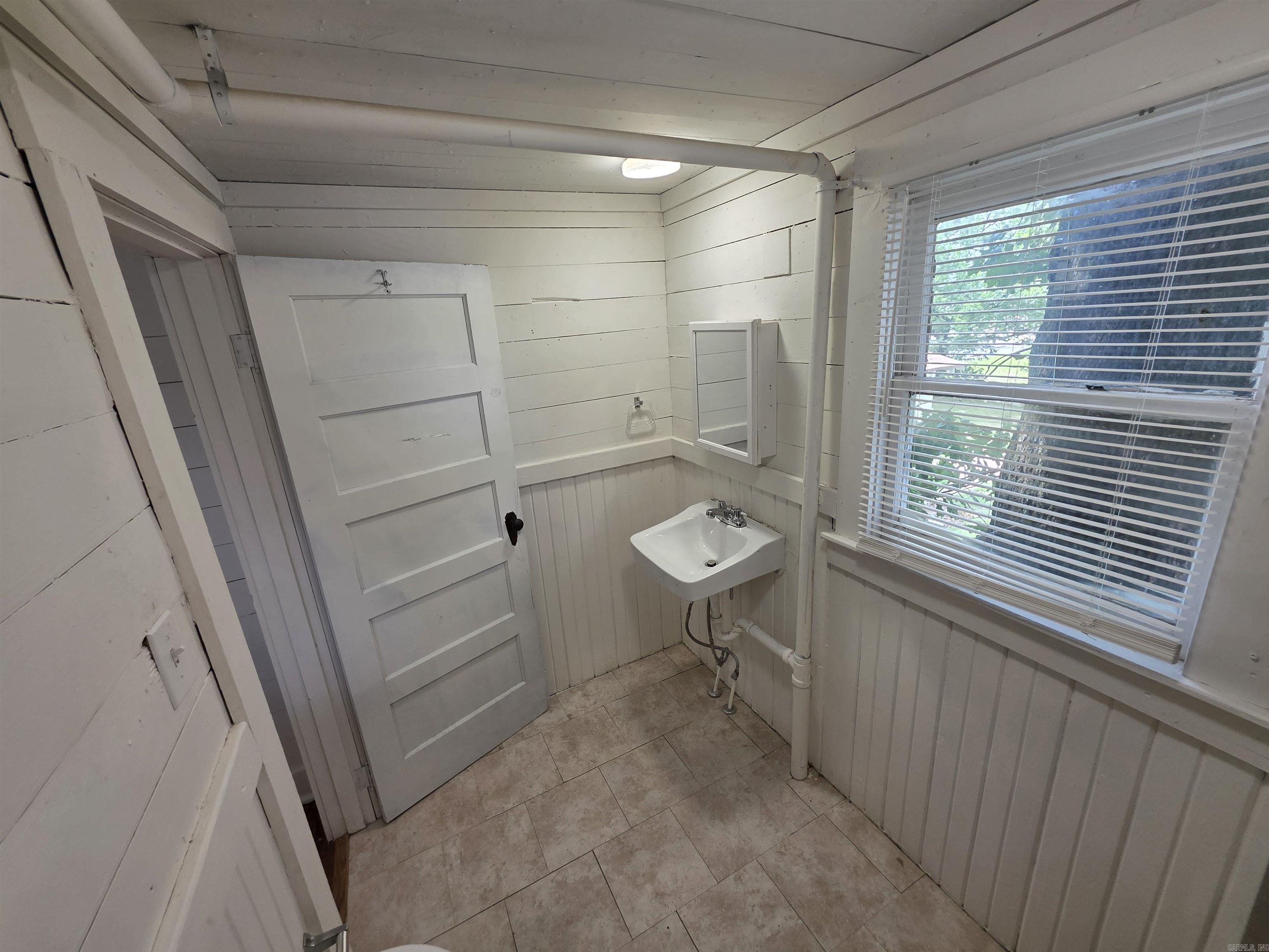 Boohers - Residential Lease