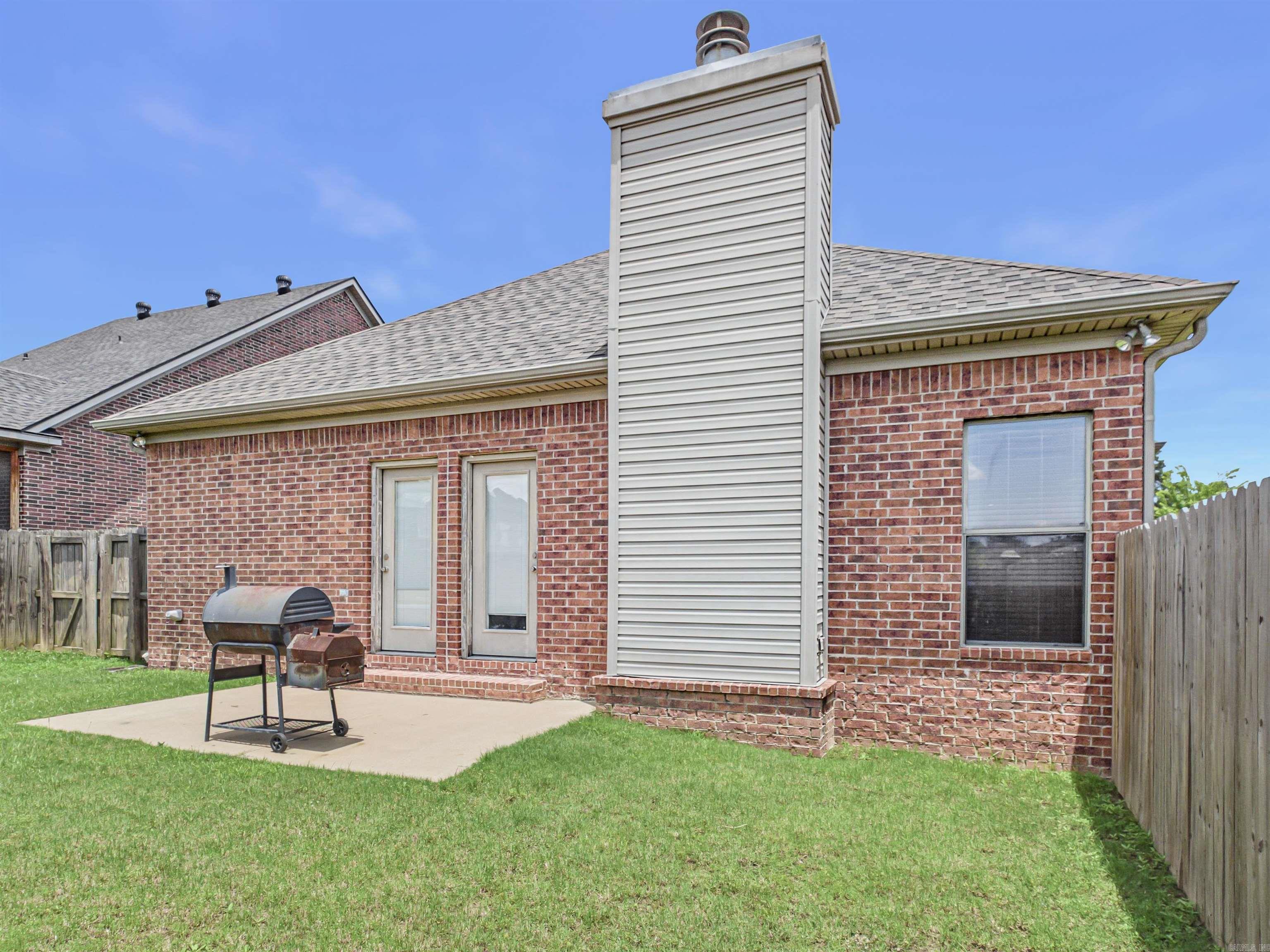COUNTRY CLUB OF AR VILLAGE WAY A - Residential
