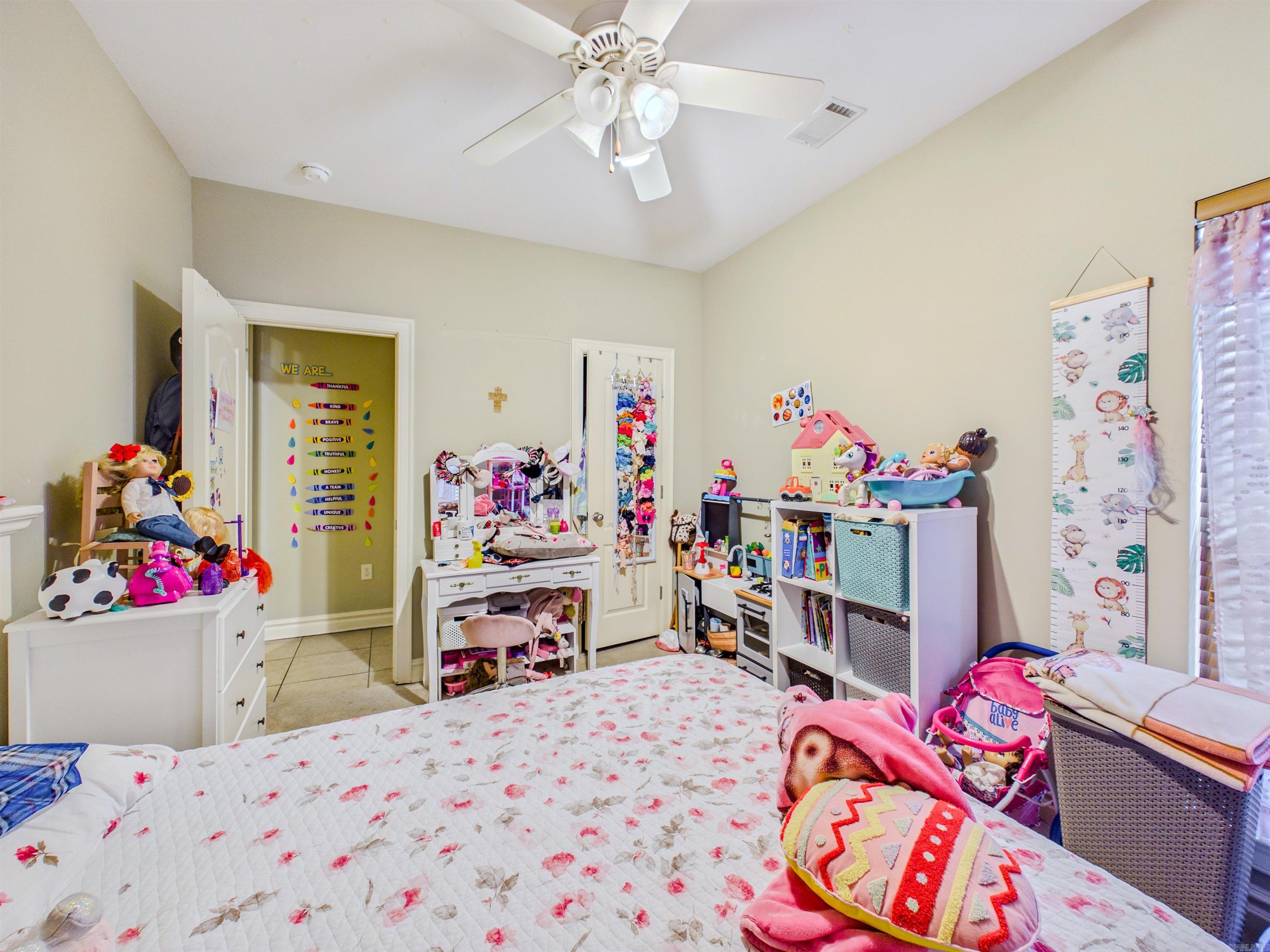 COUNTRY CLUB OF AR VILLAGE WAY A - Residential