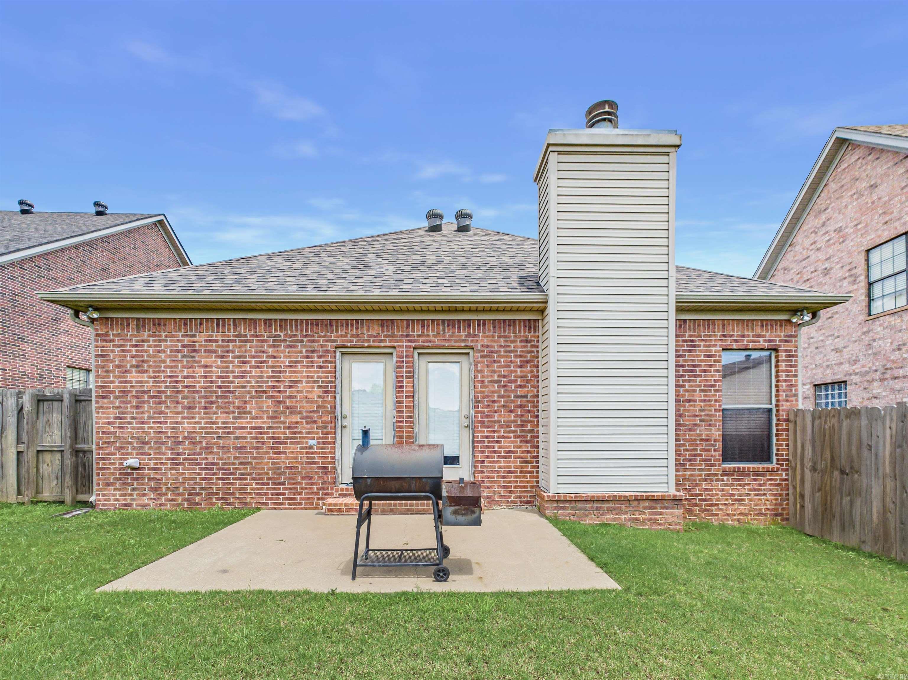 COUNTRY CLUB OF AR VILLAGE WAY A - Residential