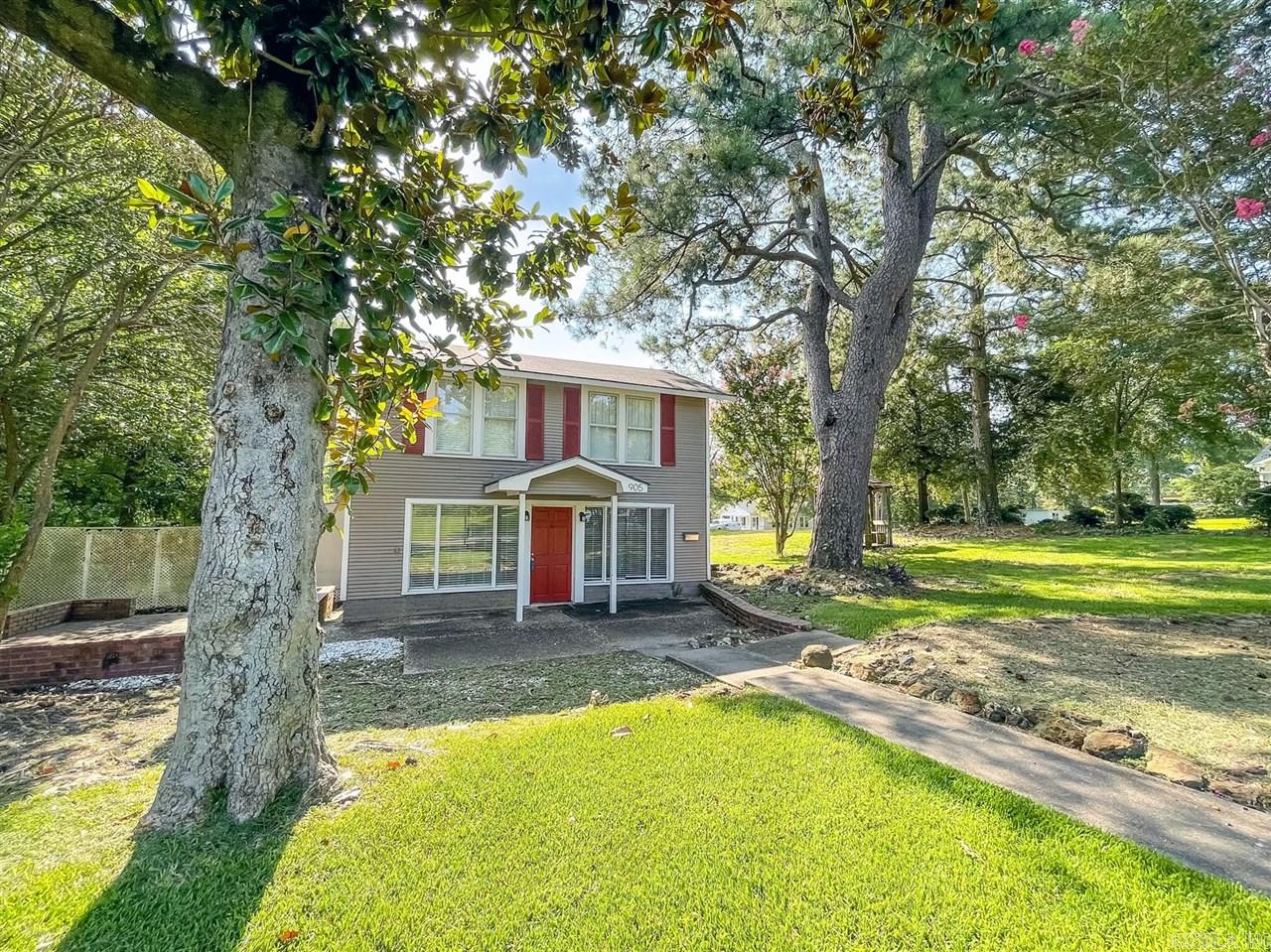 Introducing 905 North Euclid Avenue, a unique 2-story residence located in El Dorado, Arkansas. This 1-bedroom, 1-bathroom home offers 884 sq ft of comfortable living space and is thoughtfully situated on a corner lot. The property is listed at a competitive price of $85,500.    In 2018, this charming home received considerable updates including a fresh coat of paint on the interior and exterior and the installation of new flooring throughout, lending the space a refreshed and appealing look.    The kitchen boasts a convenient island, featuring newly installed granite counters, and a new oven added in 2018. The bathroom also saw updates with the addition of a new sink, vanity, and counter.    Improvements to the property also include a new roof in 2022 and a water heater replacement in 2018.    The exterior of the property offers an inviting gazebo and patio, set against a backdrop of mature trees, providing a tranquil setting.    Listed by Blaklee Ramsey with Southern Realty Group, interested buyers can contact Blaklee at 870.866.4298 for inquiries or to schedule a viewing. This represents a unique opportunity to acquire a charming piece of El Dorado real estate.