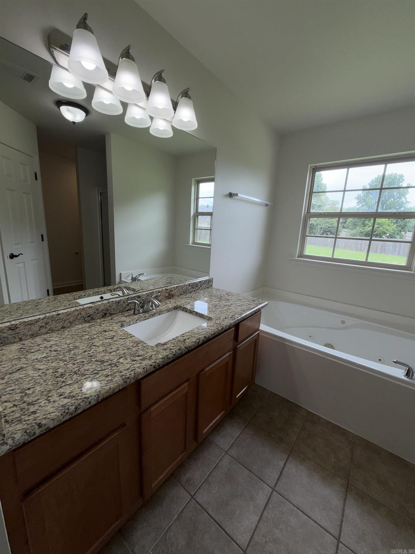 STONE LINKS ADDN - Residential