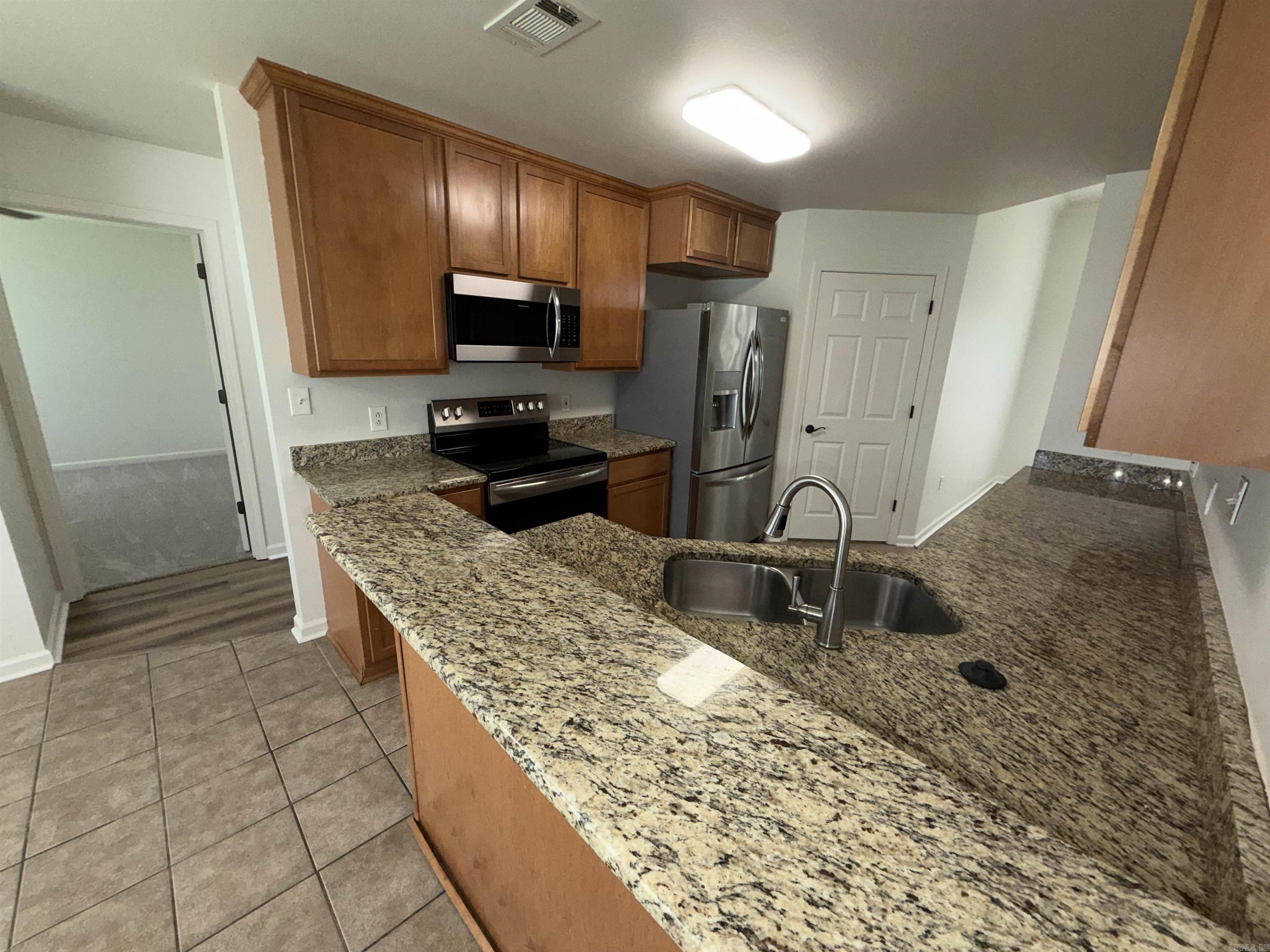 STONE LINKS ADDN - Residential