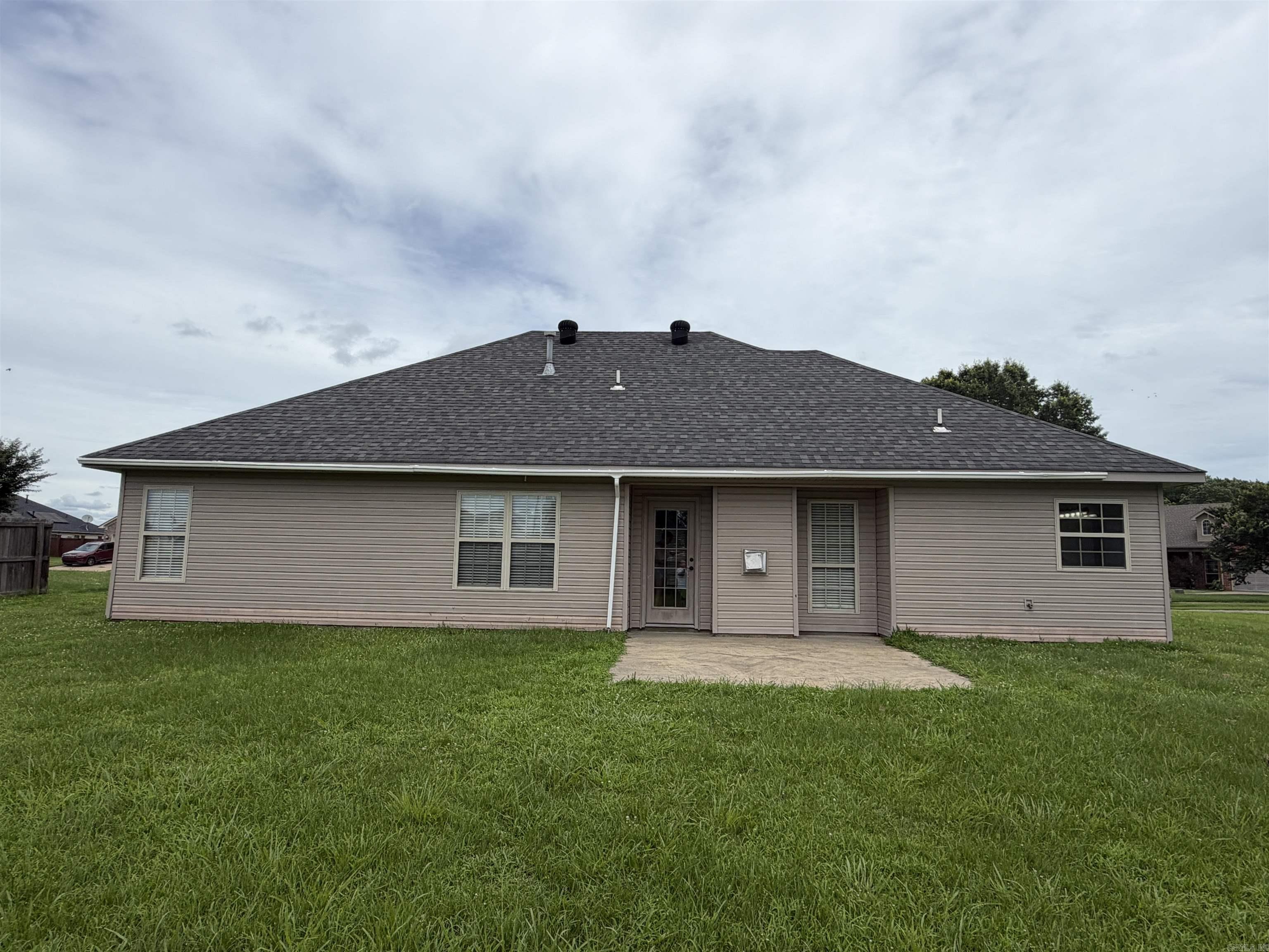 STONE LINKS ADDN - Residential