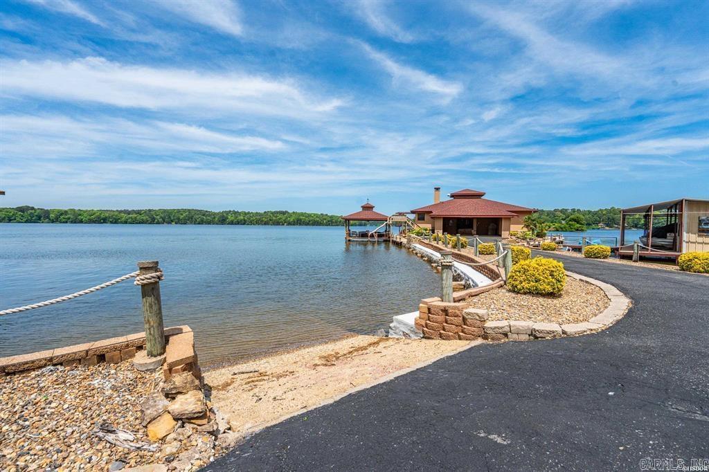 Farr Shores - Residential