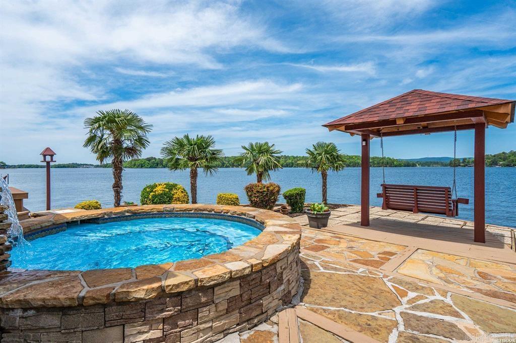 Farr Shores - Residential