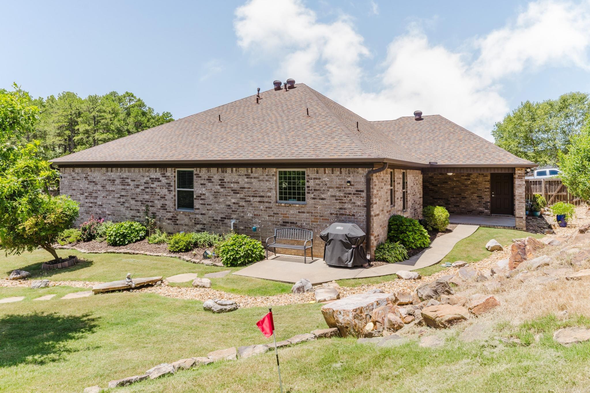 MAJESTIC POINTE - Residential