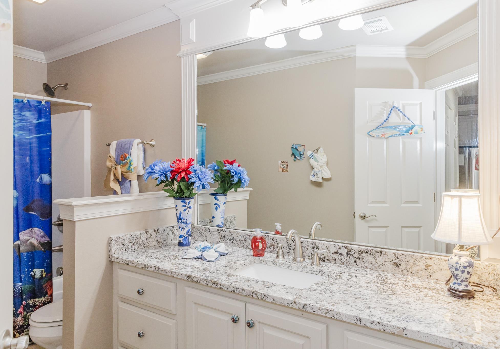 MAJESTIC POINTE - Residential