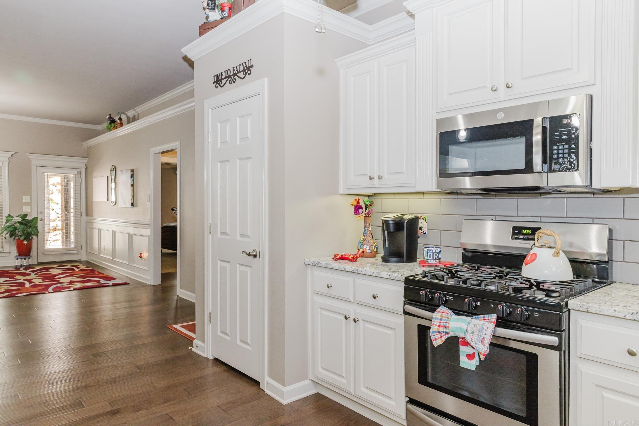 MAJESTIC POINTE - Residential