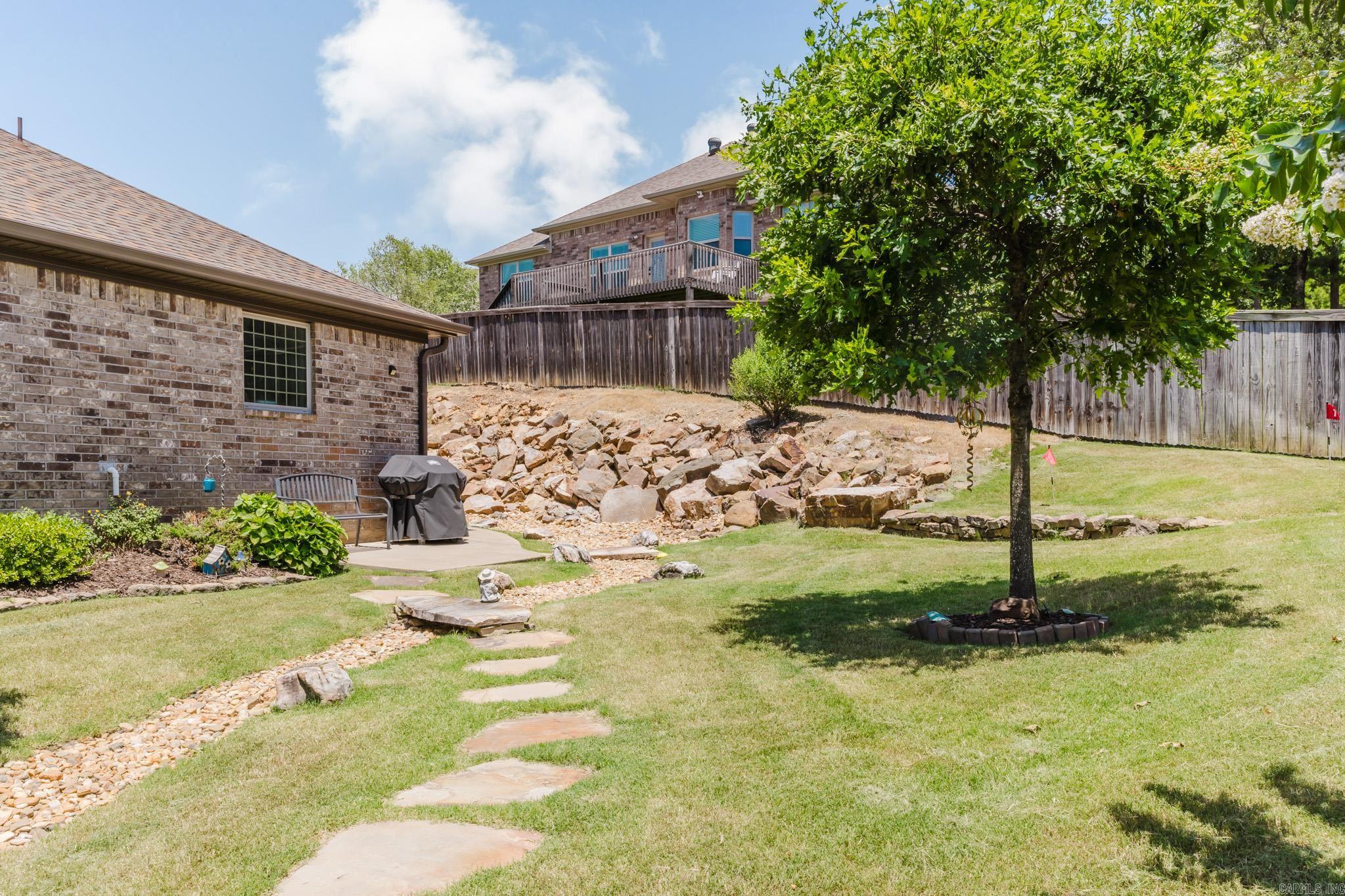 MAJESTIC POINTE - Residential