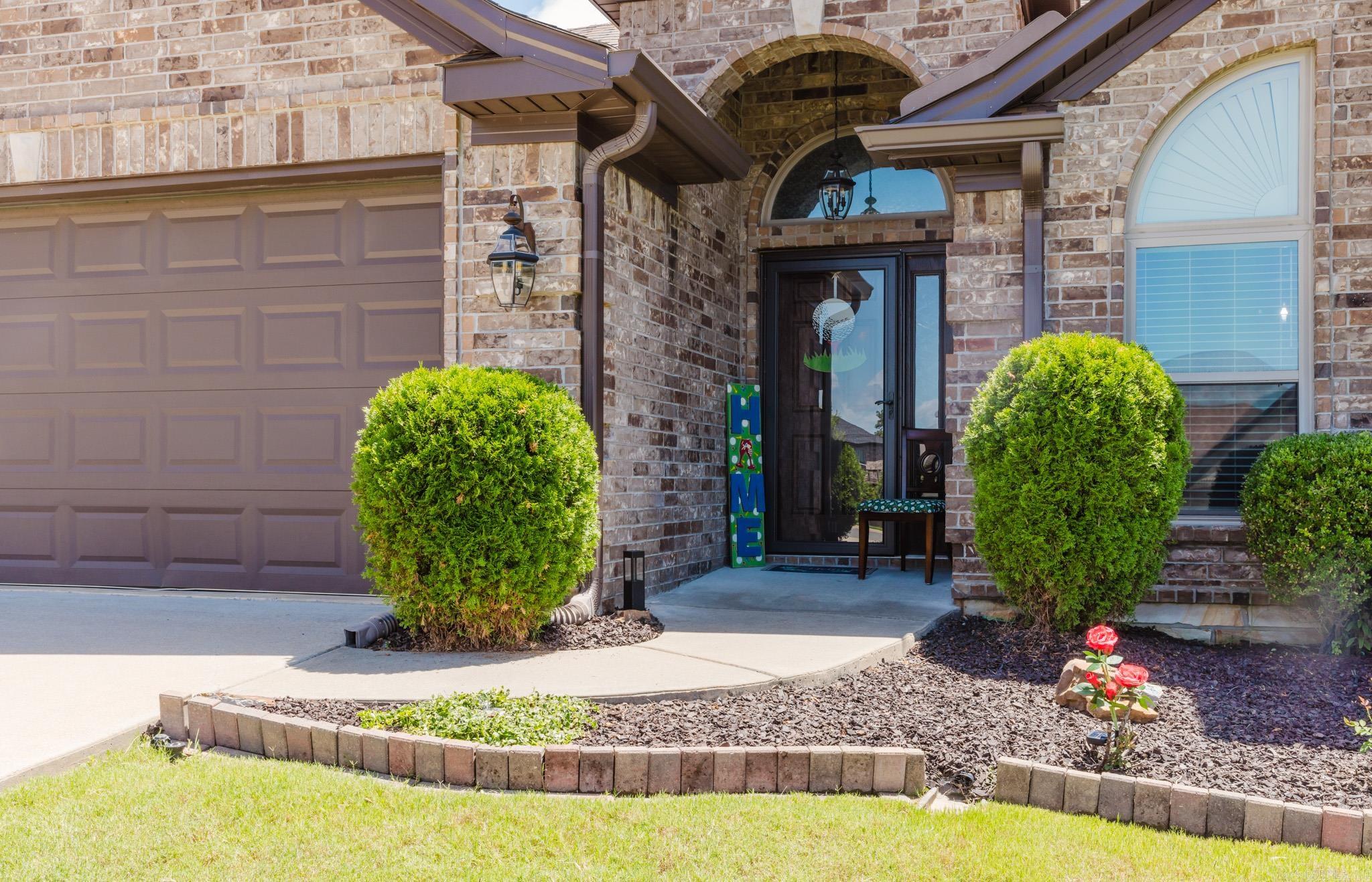 MAJESTIC POINTE - Residential