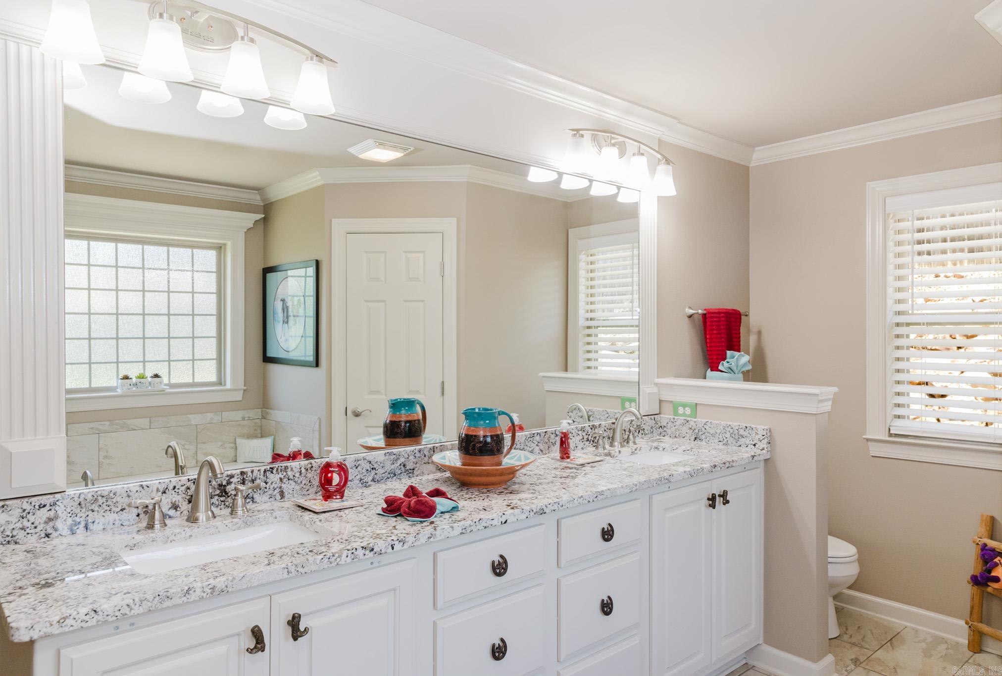 MAJESTIC POINTE - Residential