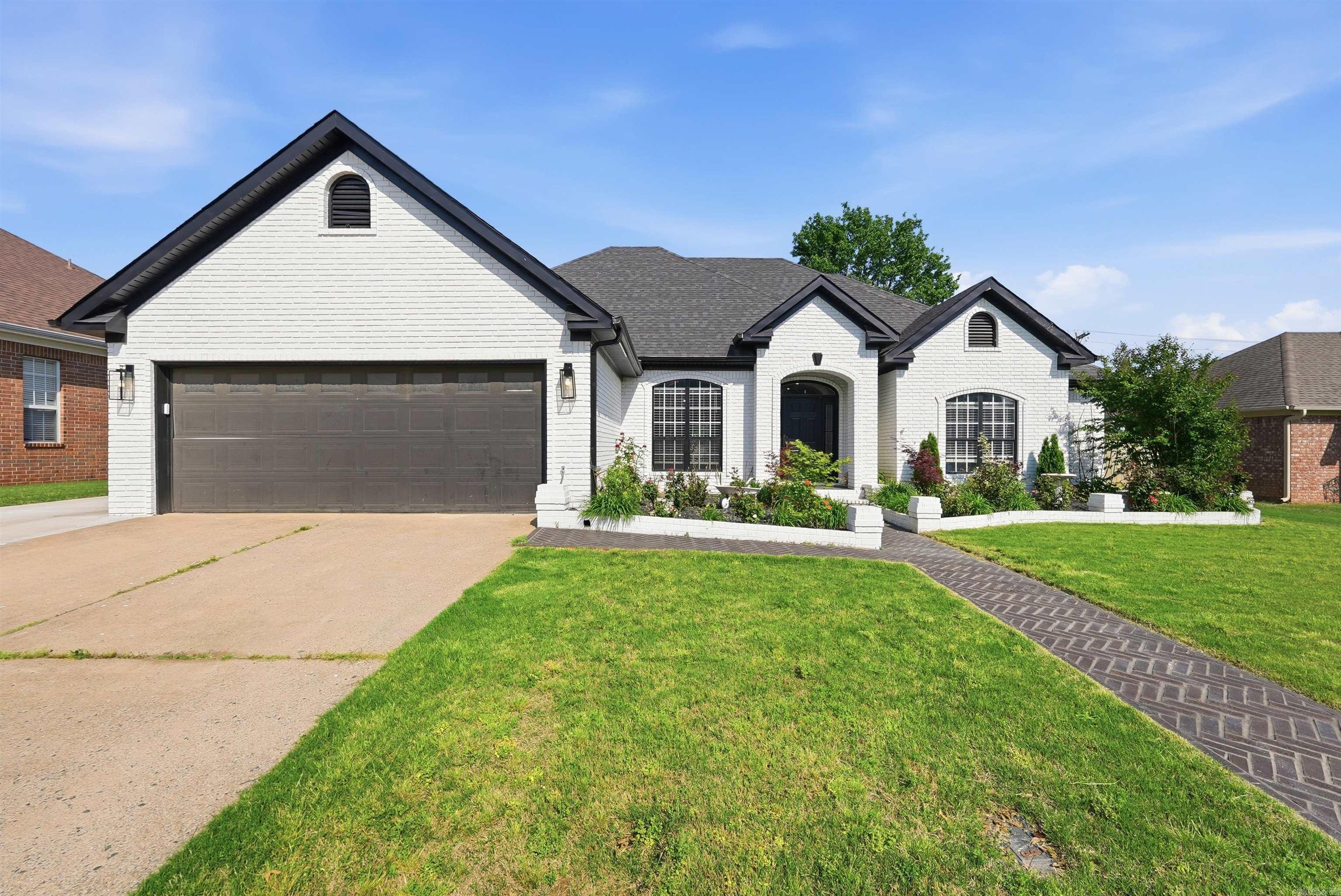 Back on the market due to no fault of its own! Come see this lovely West Conway home. 4 bedrooms, 2.5 baths with a split floor plan, an indoor and outdoor fireplace, formal dining room, tall ceilings, and a spacious kitchen with breakfast bar and new granite countertops! Be sure to look at the 12X12 utility building in the backyard with a window unit, sink, and water. The owners have used this as a guest's quarters, but it could be perfect for a man cave/she shed, craft room, playroom, etc. Water Heater 2025, HVAC 2022. Roof has 10-15 years left of useful life according to recent roof inspection. The big ticket items are taken care of! Call and schedule a tour. Agents see remarks and helpful MLS documents.