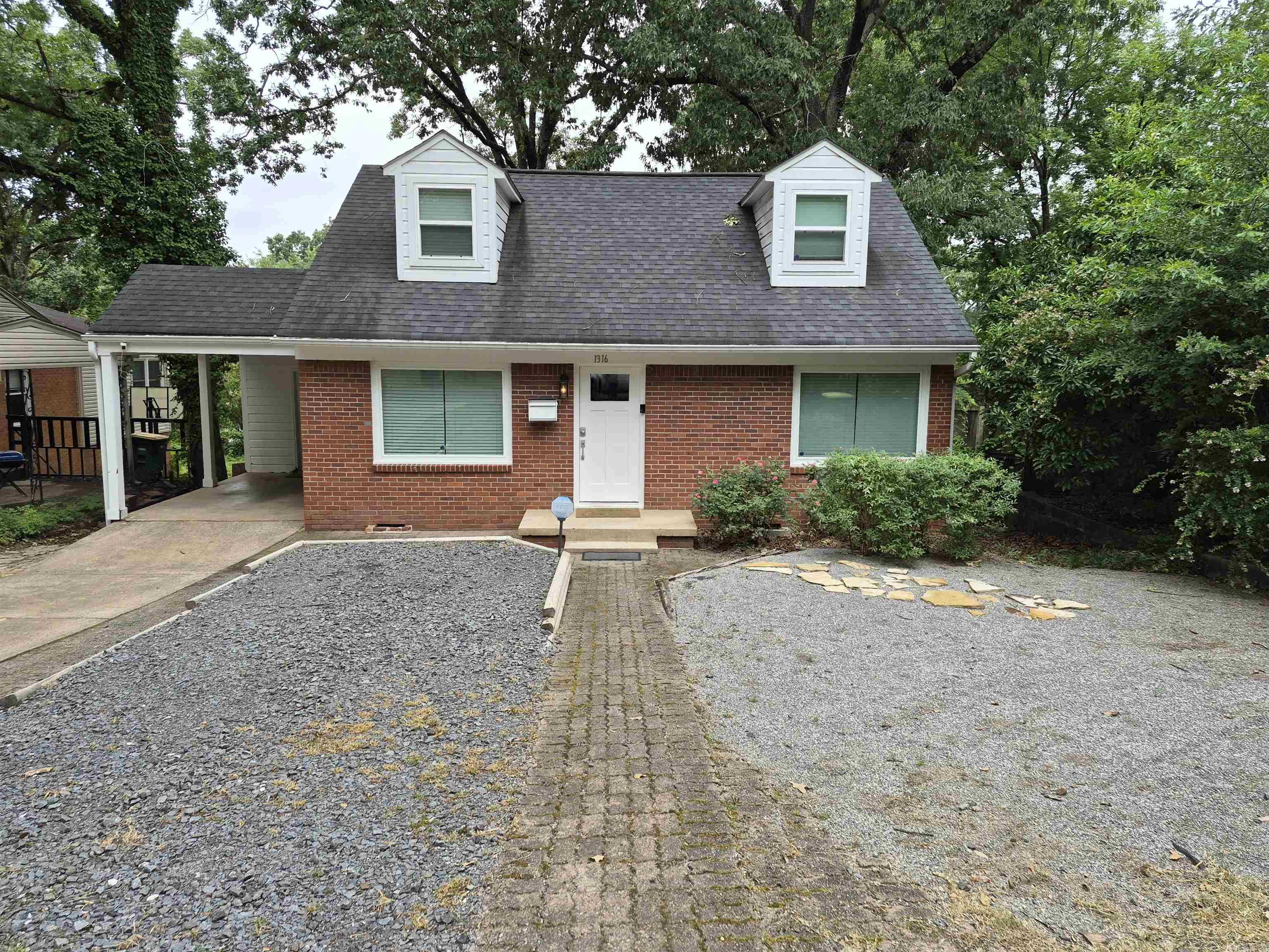 OAK FOREST GARDENS - Residential