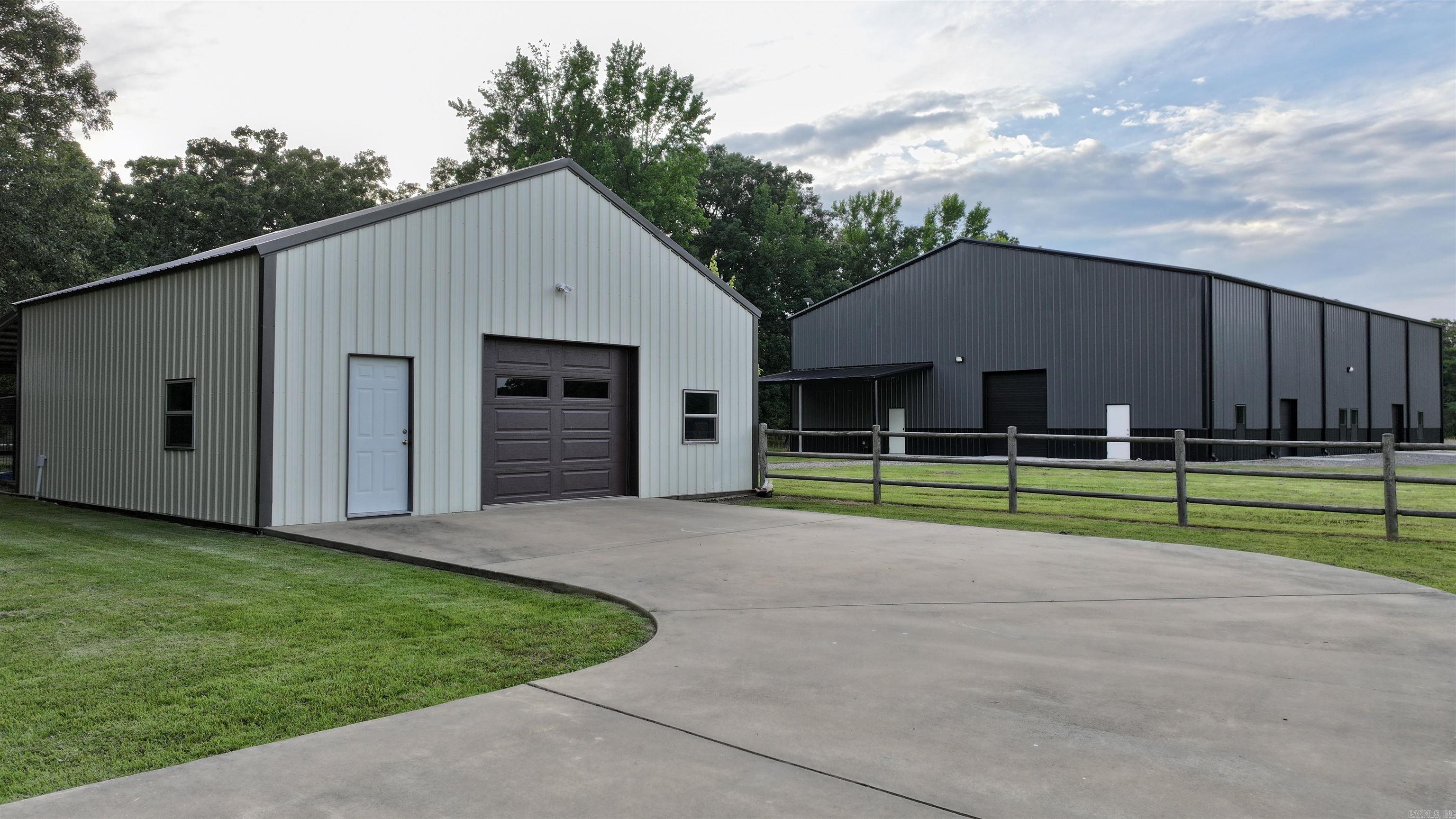 Metes & Bounds - Residential