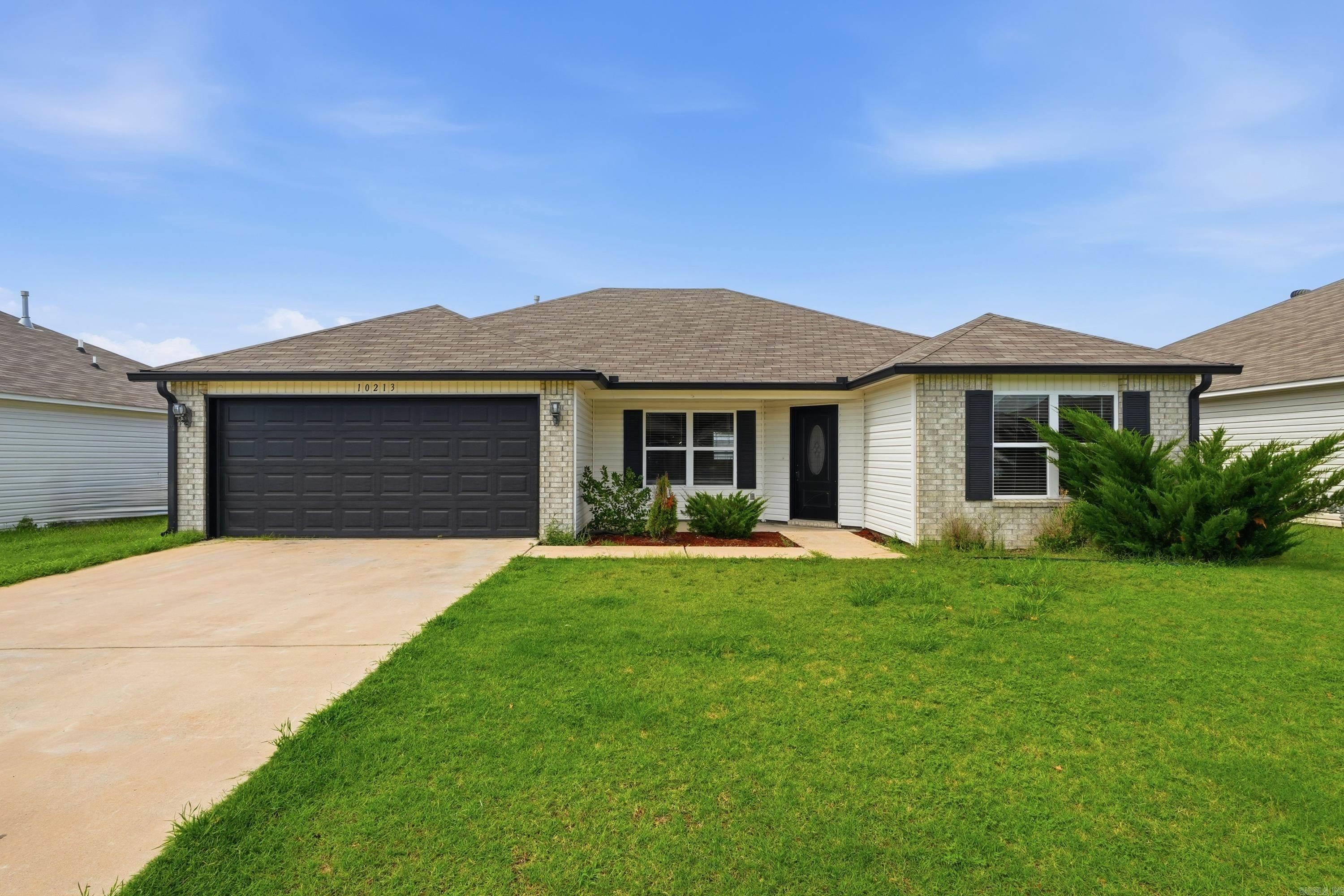 Five years old, so five years left, on limited, 10-year new-construction warranty. (Pix coming soon.) With 4 bedrooms and 2 baths, this still-like-new, one occupant, home has proven durability and is ready for your personal touch up. Easy, easy access in and out of the Maumelle area through the White Oak Crossing exit off I-40, you can be on your way or back home faster than most residents in that area. Maumelle Charter High School is walking distance, as well as Baseball Fields. Close to Counts Massie and Country Club Parkway for easy access to all things Maumelle. BUYERS' AGENTS SEE REMARKS