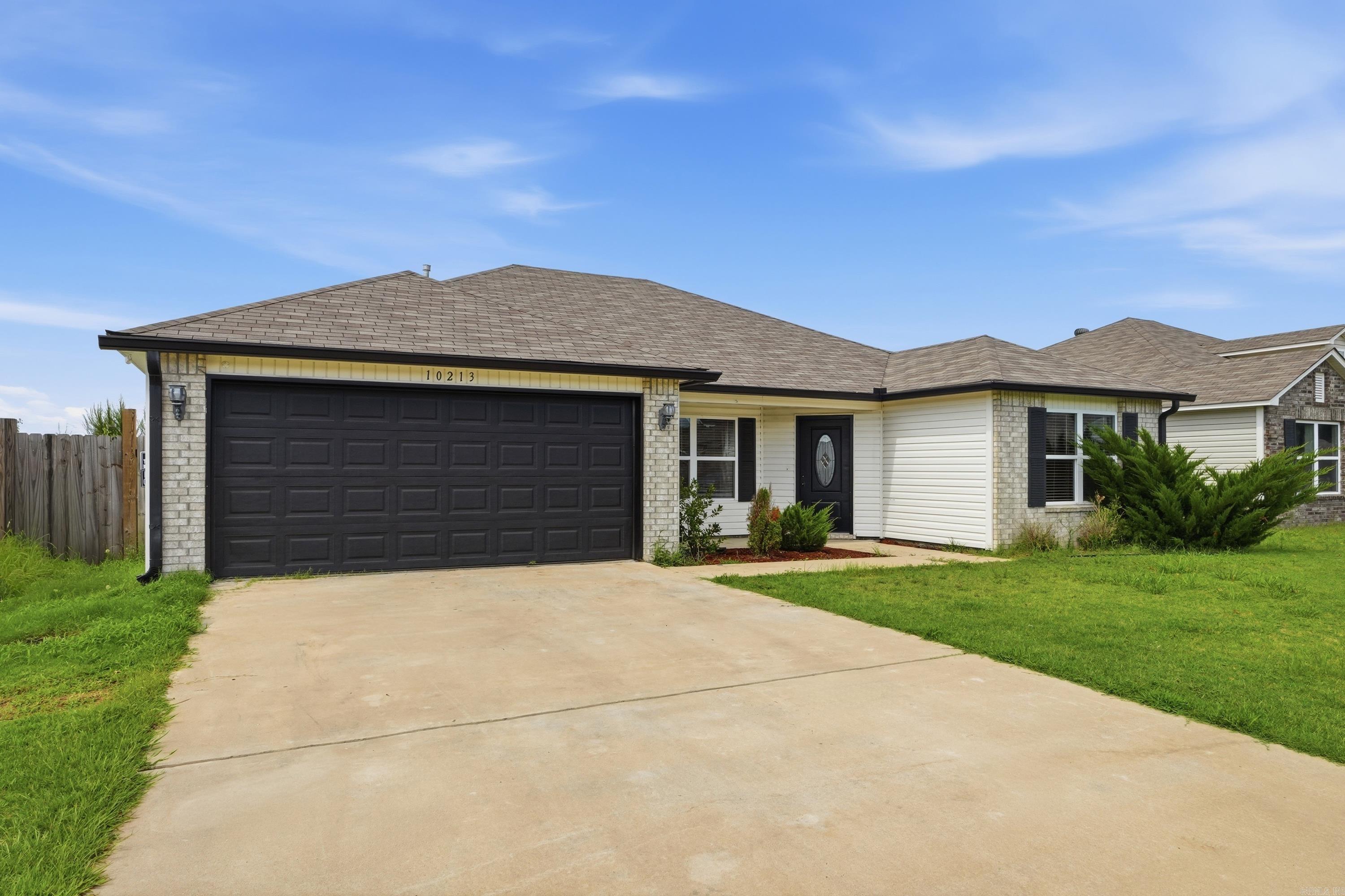 COUNTRY CLUB OF ARK THE - Residential