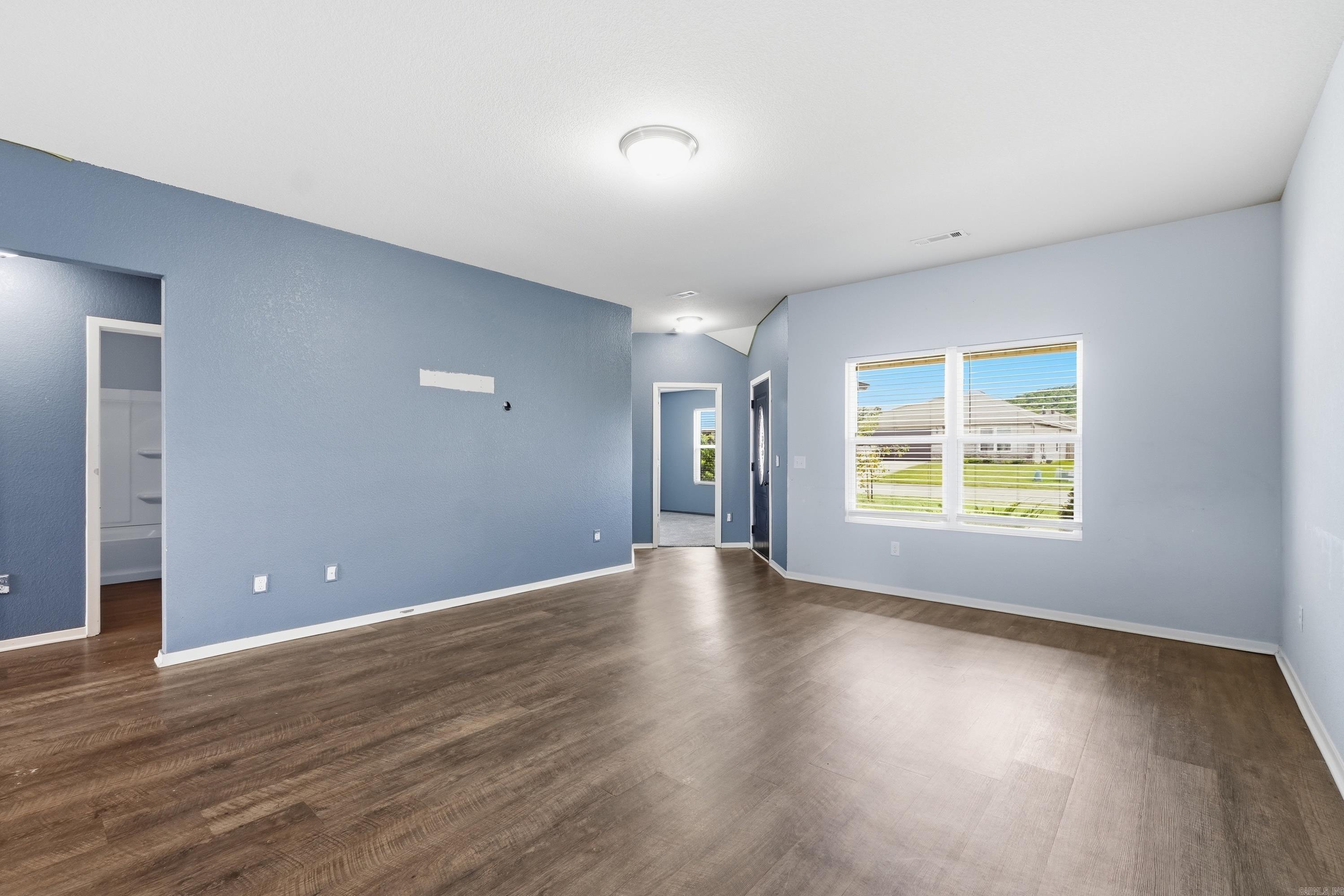 COUNTRY CLUB OF ARK THE - Residential