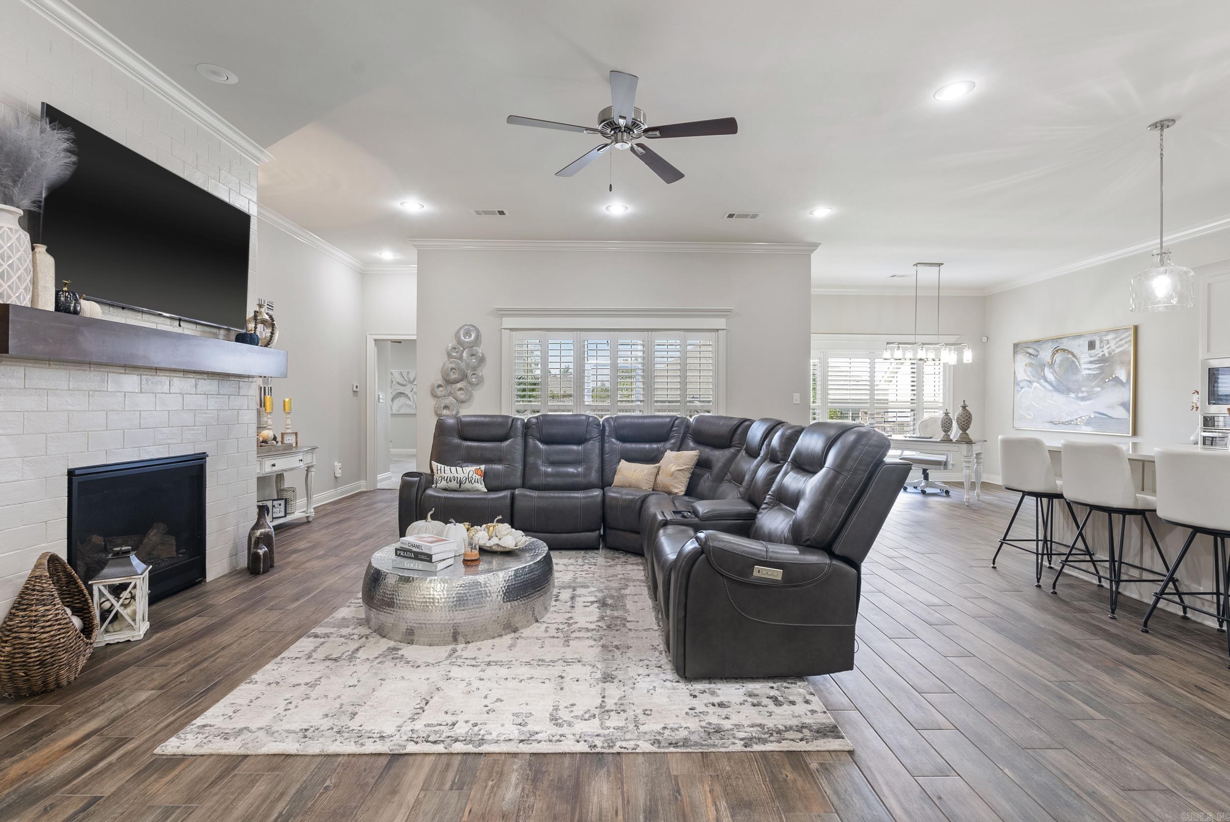 CASTLEBERRY MEADOWS - Residential