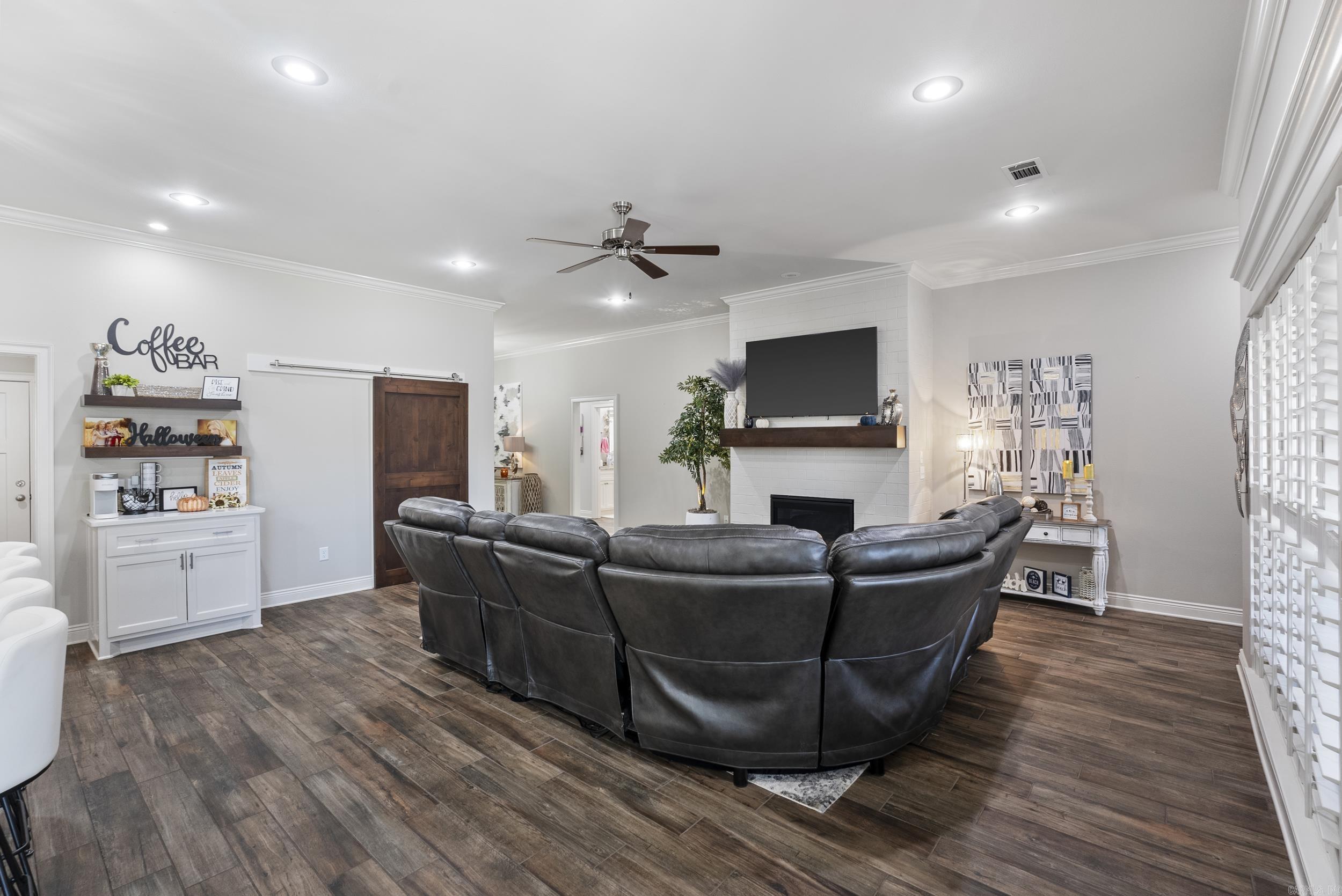 CASTLEBERRY MEADOWS - Residential