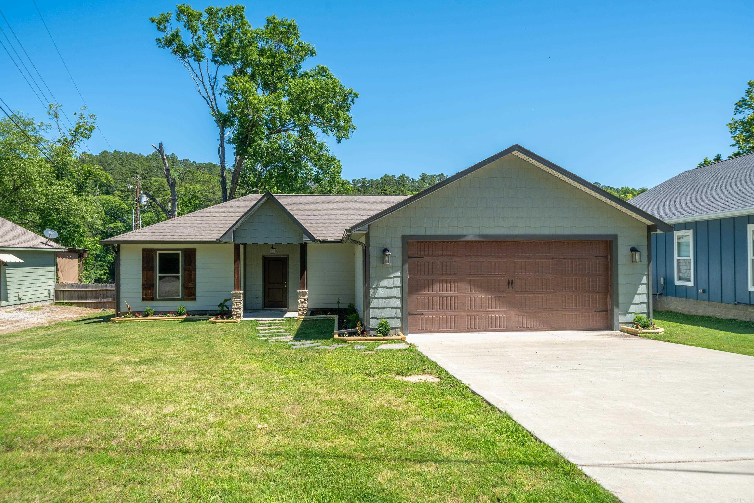 CHEROKEE BEACH LAKE ESTATES - Residential