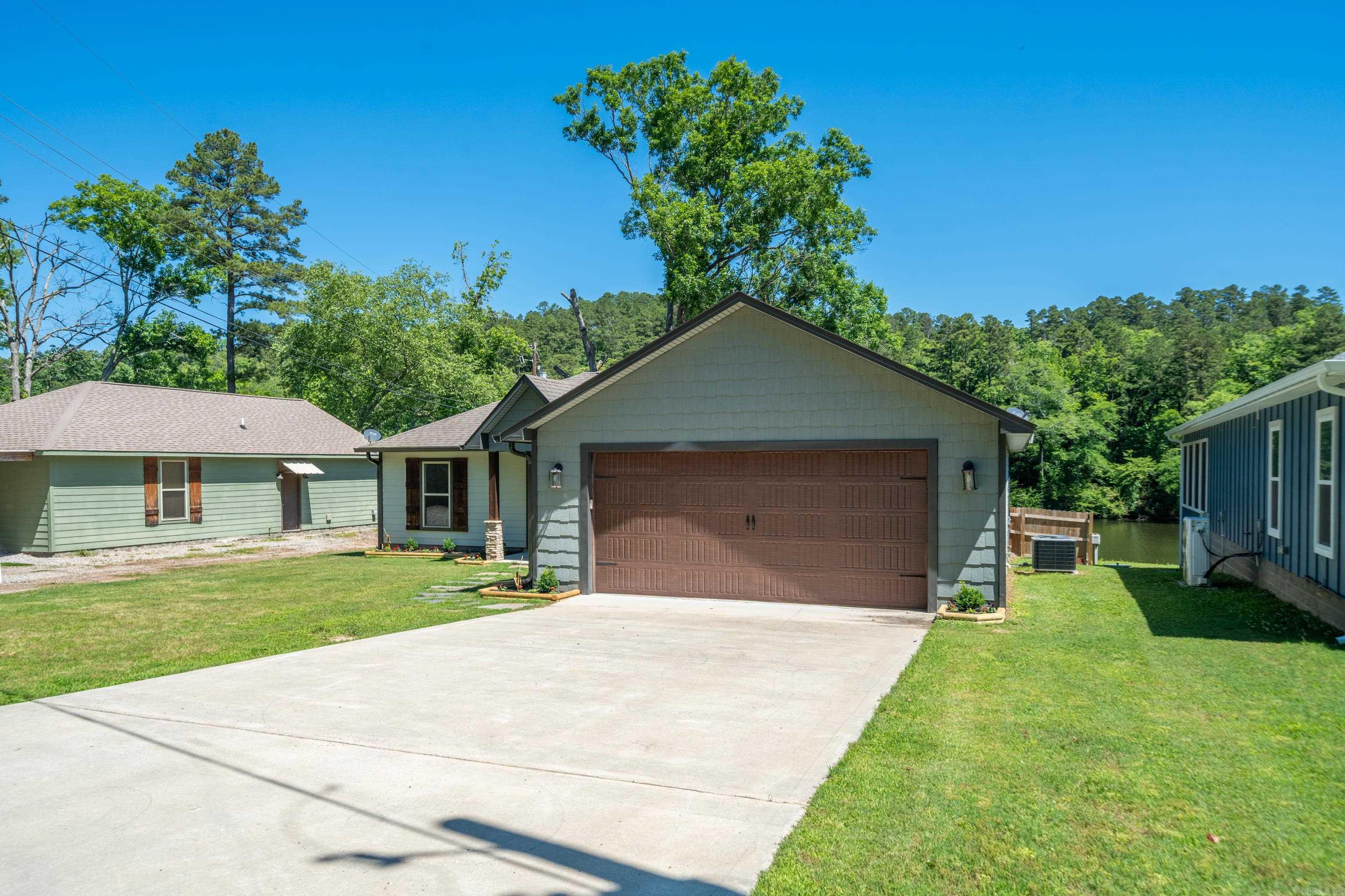 CHEROKEE BEACH LAKE ESTATES - Residential