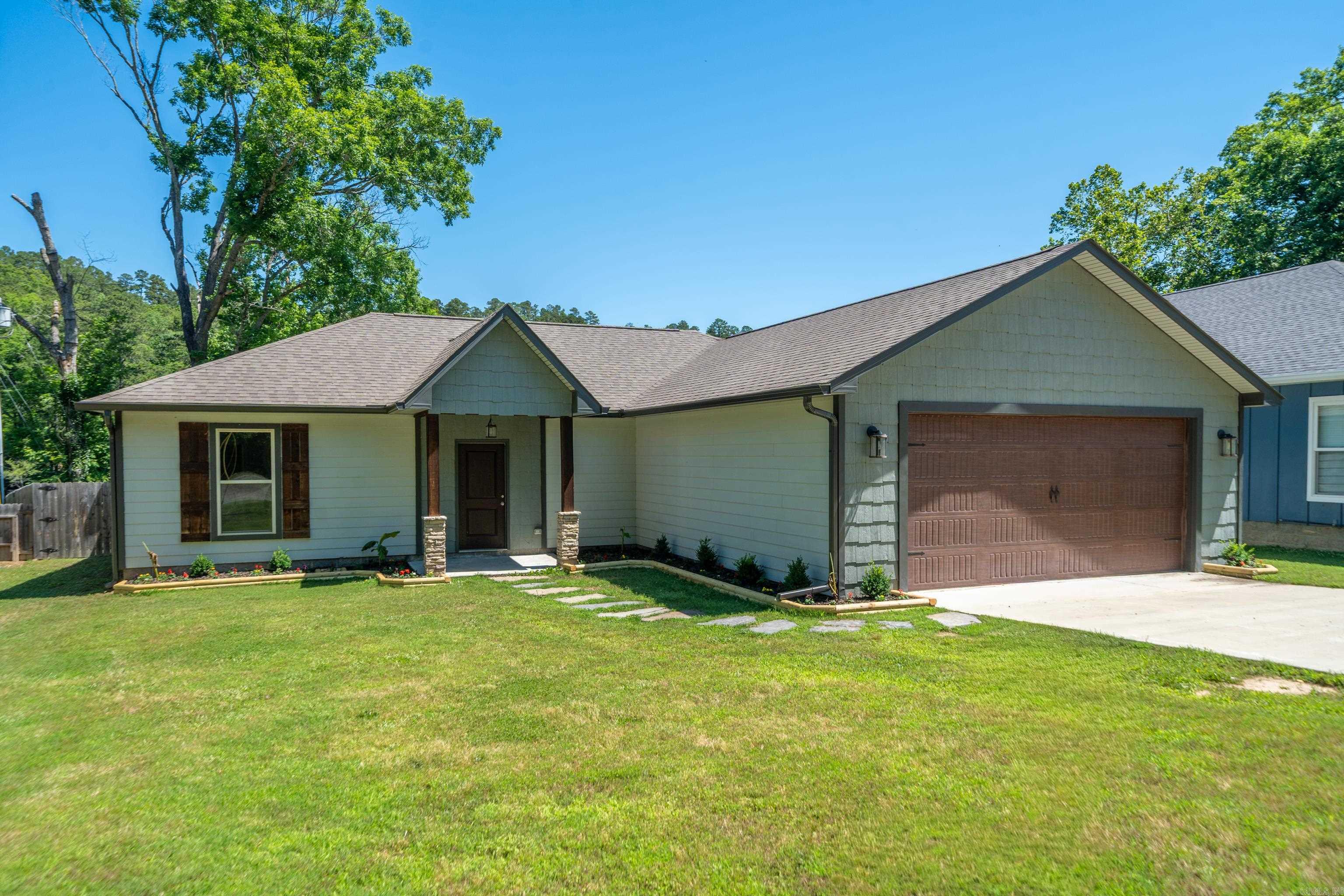 CHEROKEE BEACH LAKE ESTATES - Residential