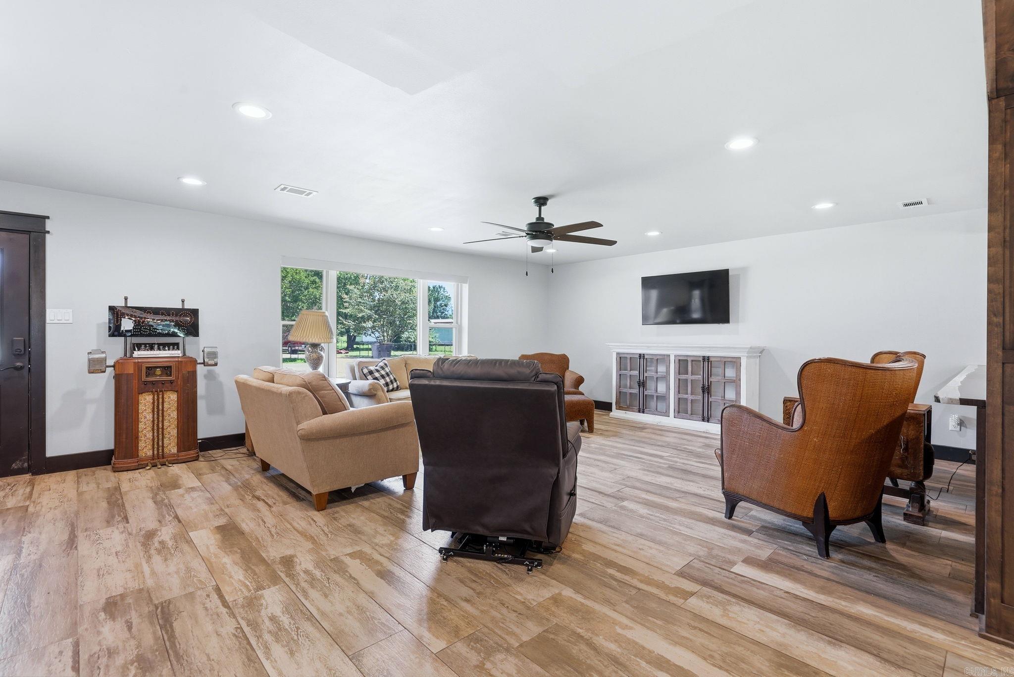 GENSEL ADD - Residential