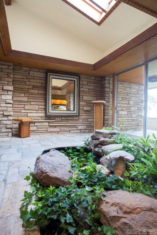 KINGWOOD PLACE - Residential
