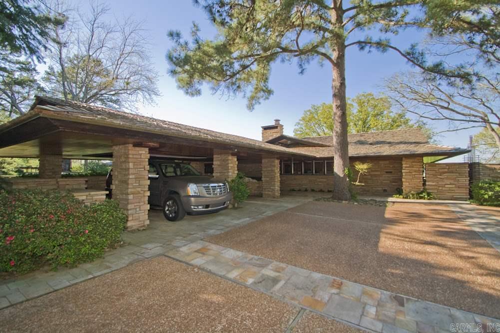 KINGWOOD PLACE - Residential
