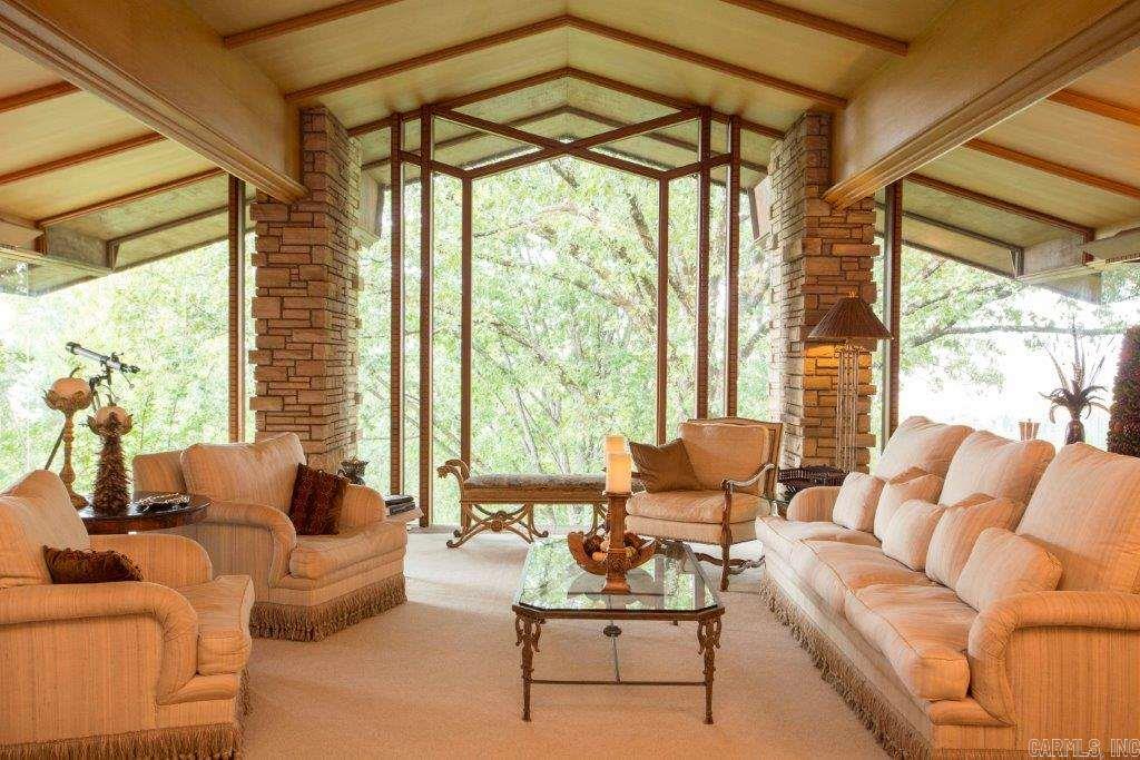 KINGWOOD PLACE - Residential