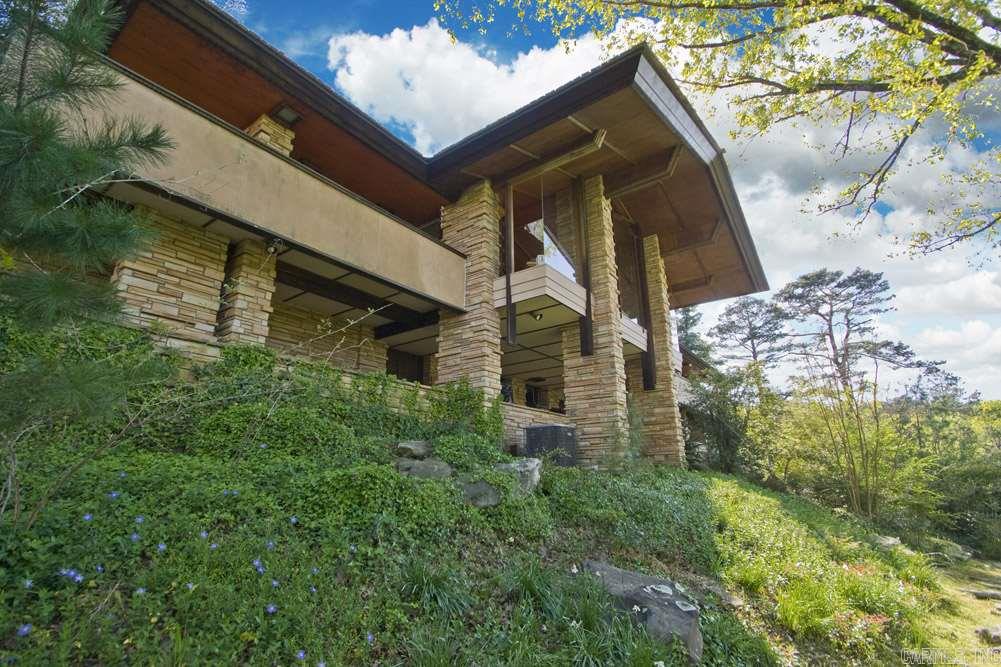 KINGWOOD PLACE - Residential