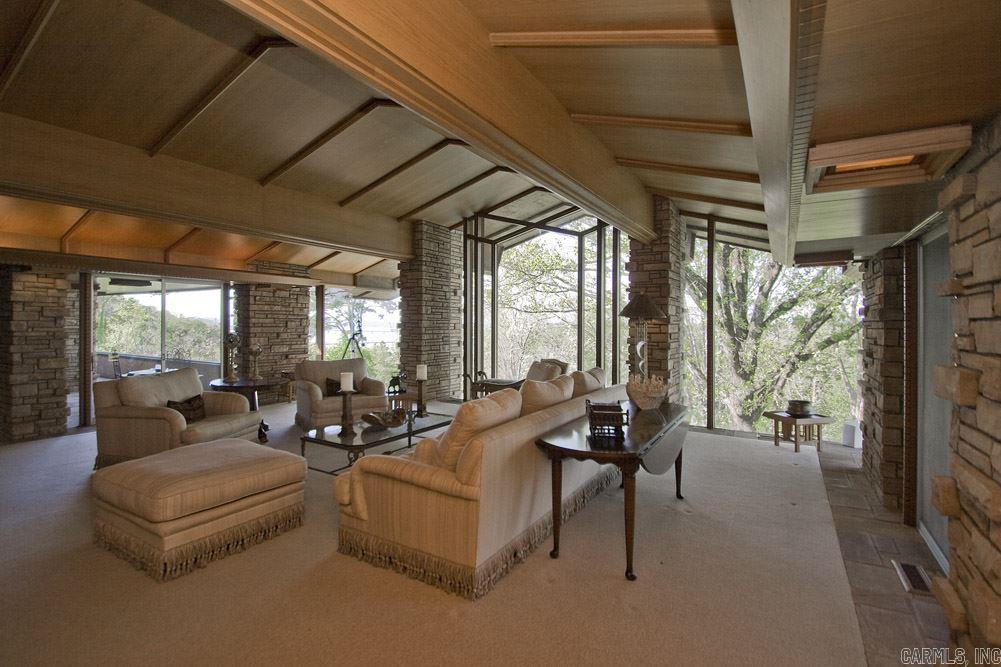 KINGWOOD PLACE - Residential